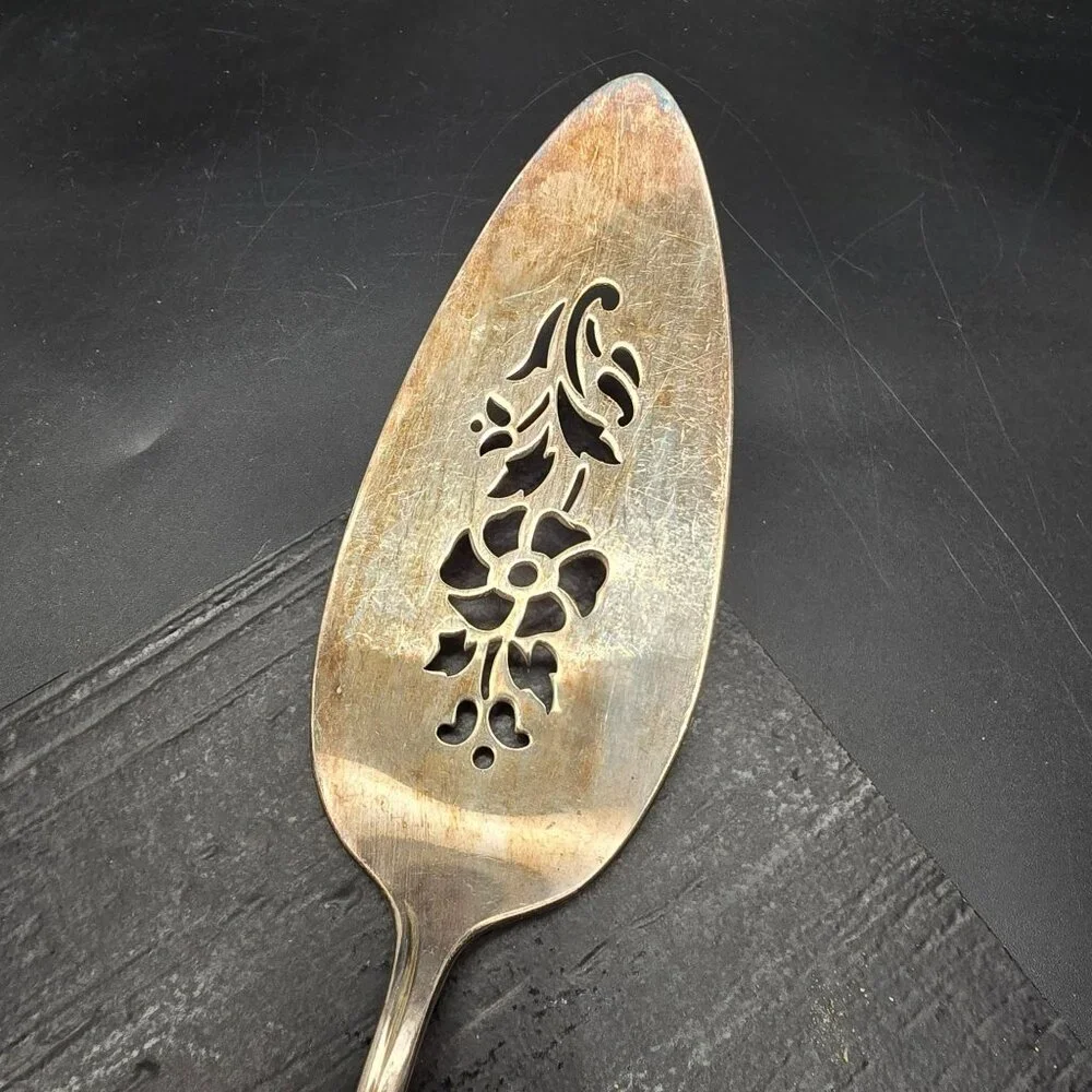 Vintage Holmes & Edwards Silverplate Pie Server With Floral Cutout Design HS266